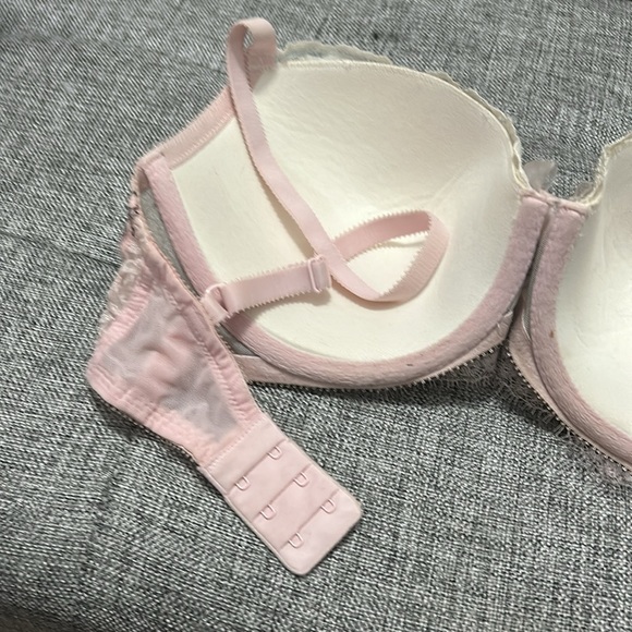 Never worn Sparkly Victoria secret bra 32DDD black white pink - Picture 4 of 5